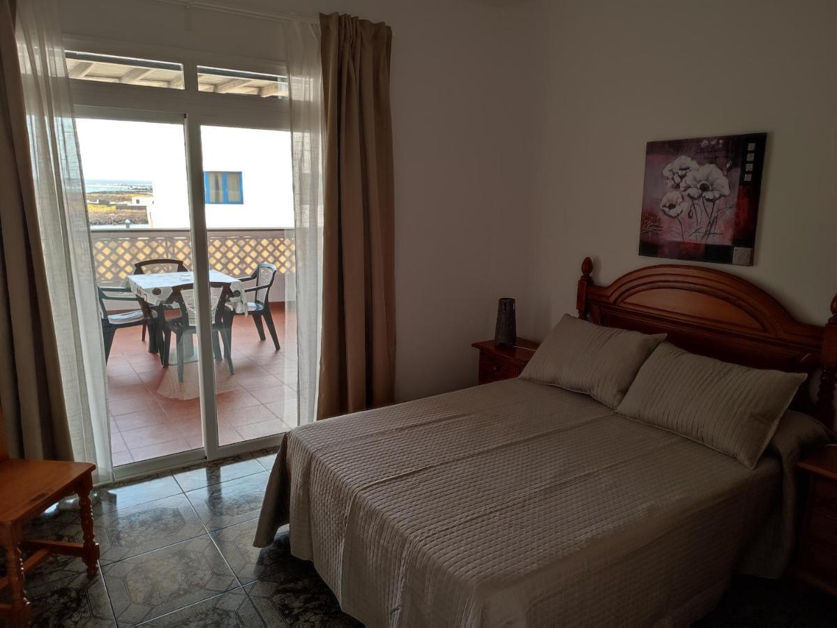 Orzola Frente Al Mar Apartman Kültér fotó