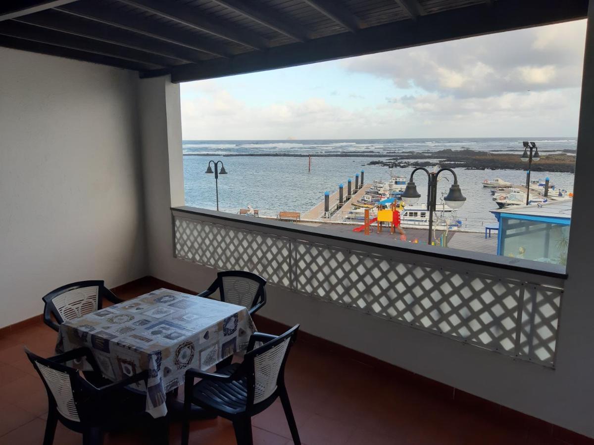 Orzola Frente Al Mar Apartman Kültér fotó